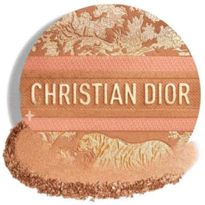 DIOR FOREVER Soft Bronzing Powder with a Luxurious Touch, Limited Edition.