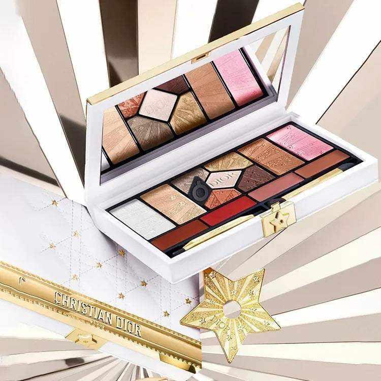 باليت Dior إصدار محدود مع ظلال عيون وأحمر خدود وأحمر شفاه بتصميم فاخر