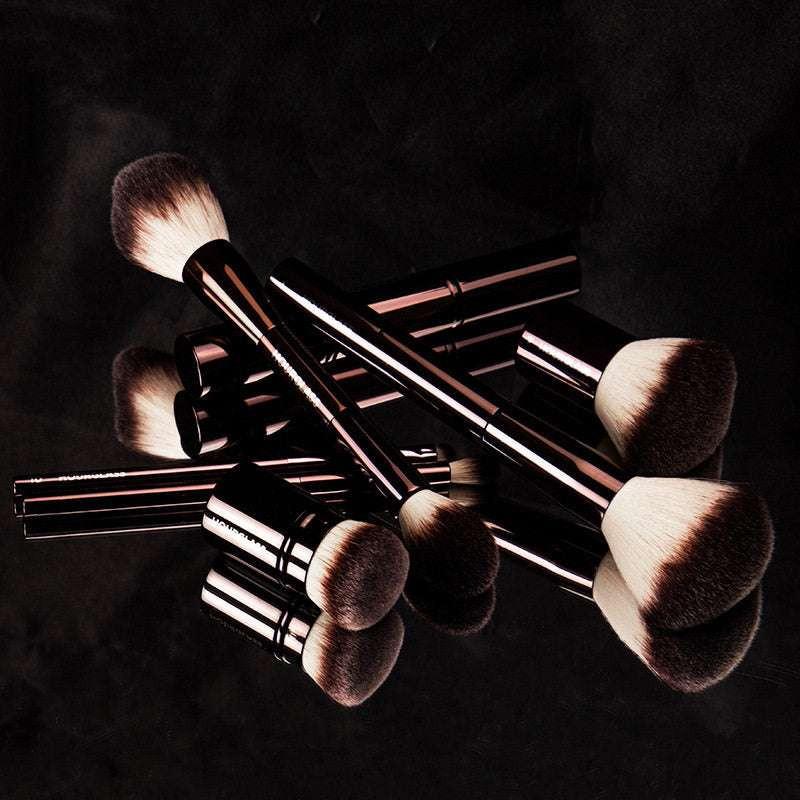 Professional Makeup Brushes Set – Premium Synthetic Fiber Brushes for Foundation, Powder, Eyeshadow & Contouring | Luxury Bronze Design with Ergonomic Handles.