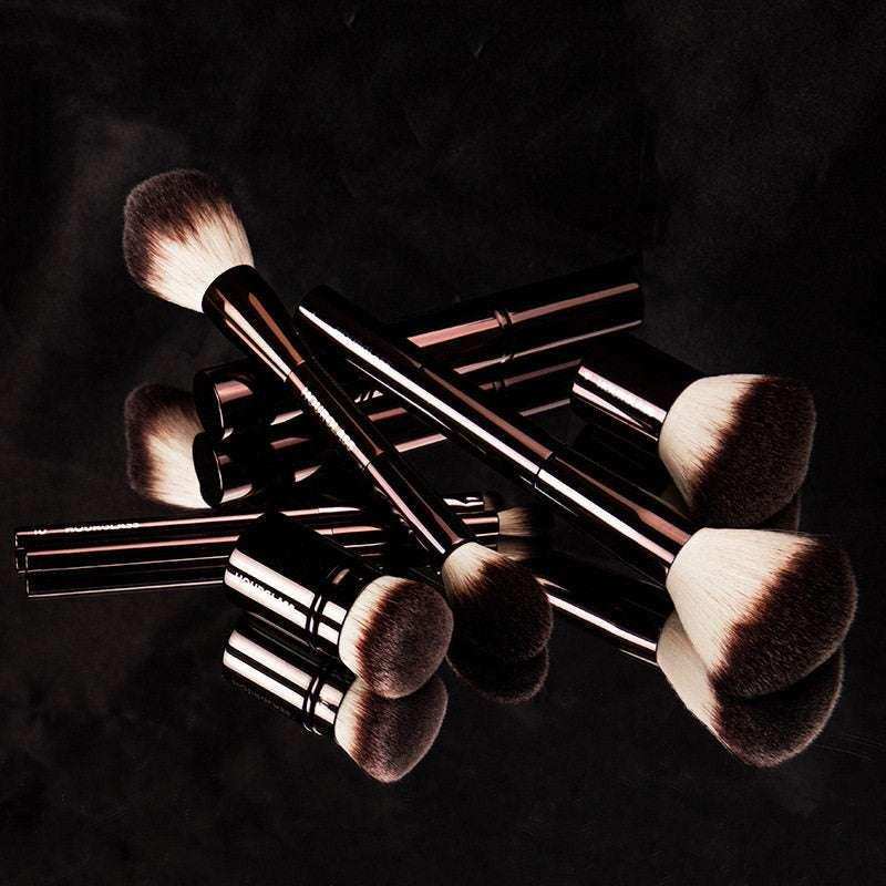 Professional Makeup Brushes Set – Premium Synthetic Fiber Brushes for Foundation, Powder, Eyeshadow & Contouring | Luxury Bronze Design with Ergonomic Handles.