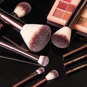 Professional Makeup Brushes Set – Premium Synthetic Fiber Brushes for Foundation, Powder, Eyeshadow & Contouring | Luxury Bronze Design with Ergonomic Handles.