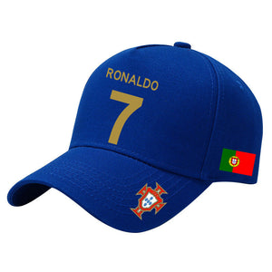 كاب Ronaldo رقم 7 بتصميم علم البرتغال متعدد الألوان.