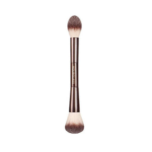 Professional Makeup Brushes Set – Premium Synthetic Fiber Brushes for Foundation, Powder, Eyeshadow & Contouring | Luxury Bronze Design with Ergonomic Handles.