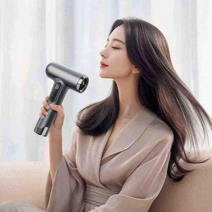 Cordless hair dryer and wireless straightening comb with high-speed motor and ceramic heating technology
