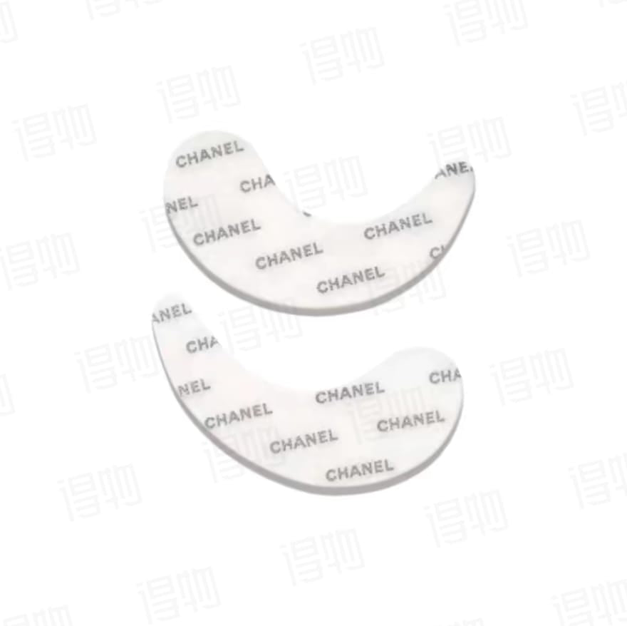 CHANEL EYE.