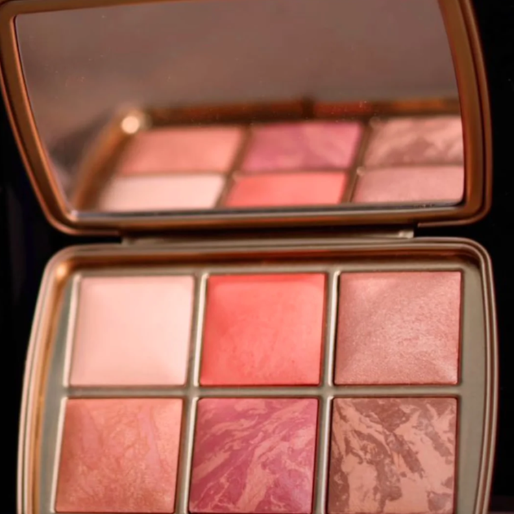 hourglass Rouhui Facial Multi-Makeup Palette Silky Smooth, Easy to Apply, Naturally Shapes Contours