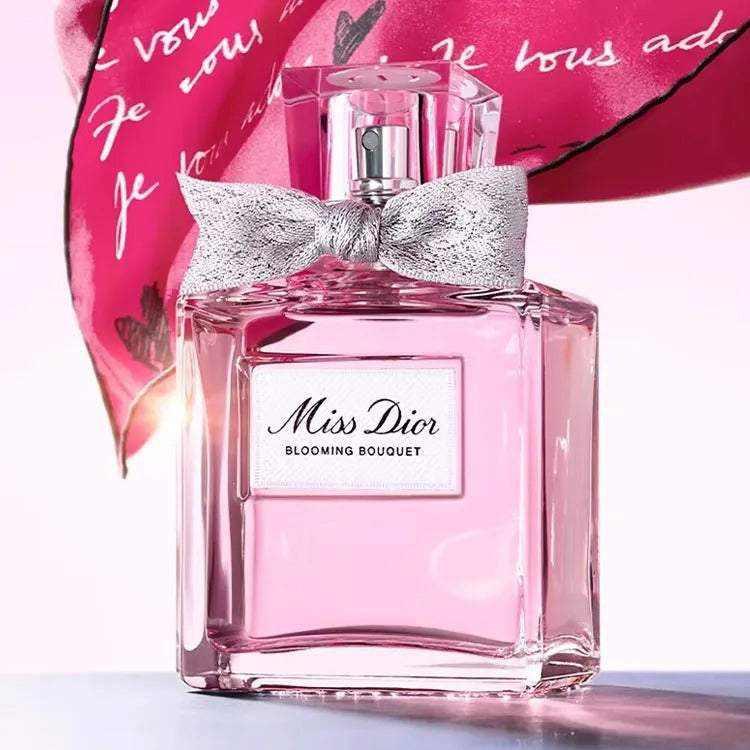 Dior Addict Lip Glow & Miss Dior Fragrance Set Limited Edition Eau de Toilette.