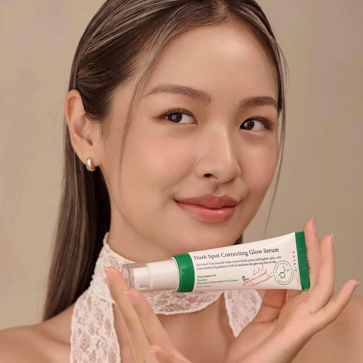 Korean AXIS-Y Niacinamide Brightening Serum improves dull spots and is suitable for sensitive skin.