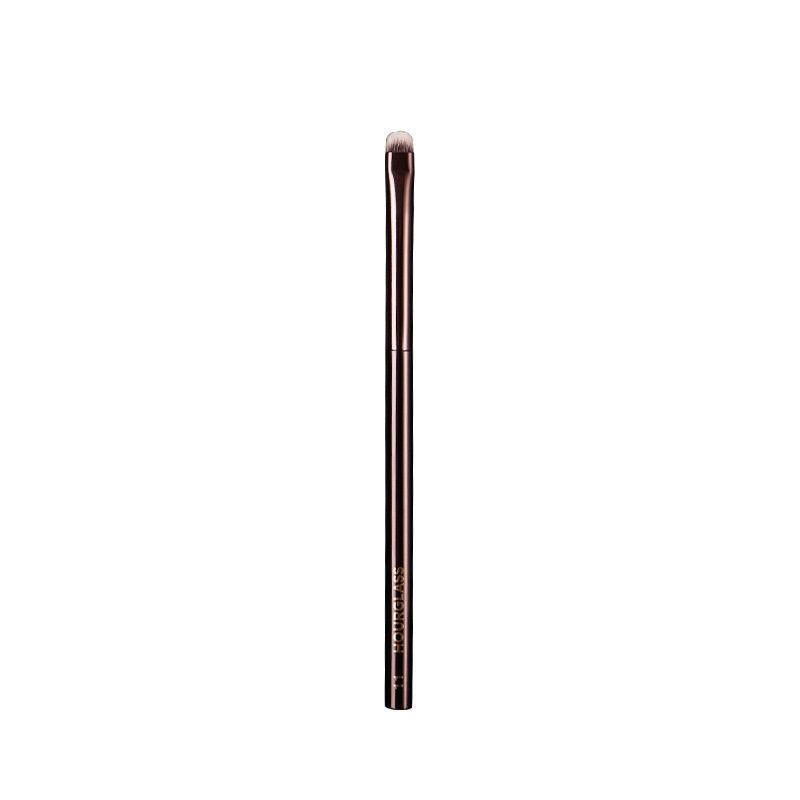 Professional Makeup Brushes Set – Premium Synthetic Fiber Brushes for Foundation, Powder, Eyeshadow & Contouring | Luxury Bronze Design with Ergonomic Handles.