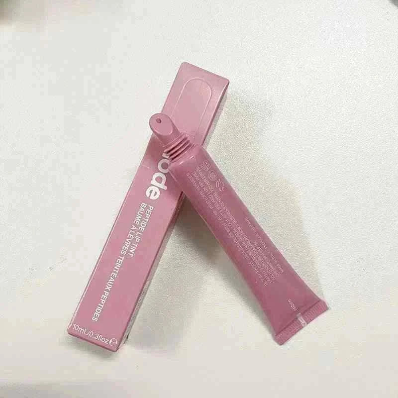 مرطب شفاه ملون من رود سكين بنكهة هاييلي لون وردي في عبوة أنبوبية مع صندوق خارجي