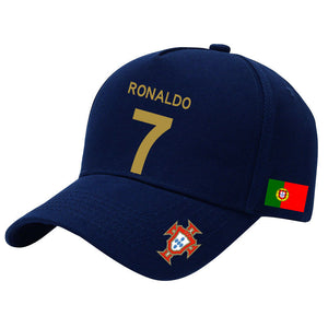 كاب Ronaldo رقم 7 بتصميم علم البرتغال متعدد الألوان.