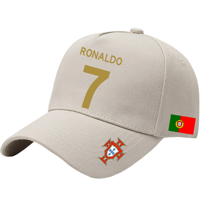 كاب Ronaldo رقم 7 بتصميم علم البرتغال متعدد الألوان.