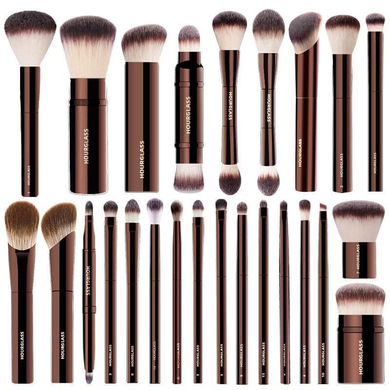 Professional Makeup Brushes Set – Premium Synthetic Fiber Brushes for Foundation, Powder, Eyeshadow & Contouring | Luxury Bronze Design with Ergonomic Handles.