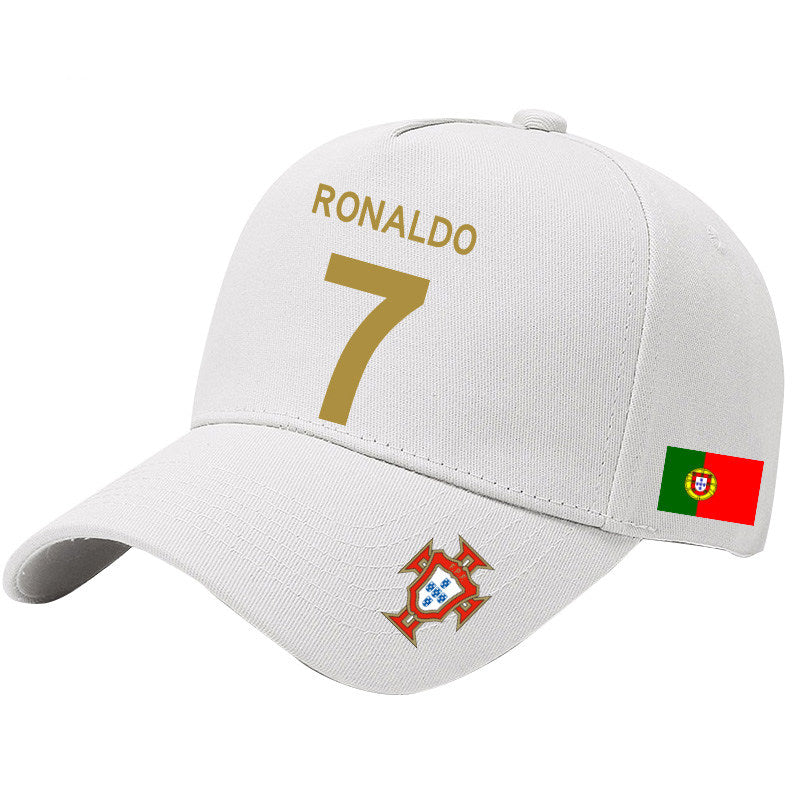 كاب Ronaldo رقم 7 بتصميم علم البرتغال متعدد الألوان.