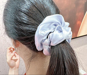Arabelle Beauty Dior Silk Scrunchie - Gentle Hair Protection.
