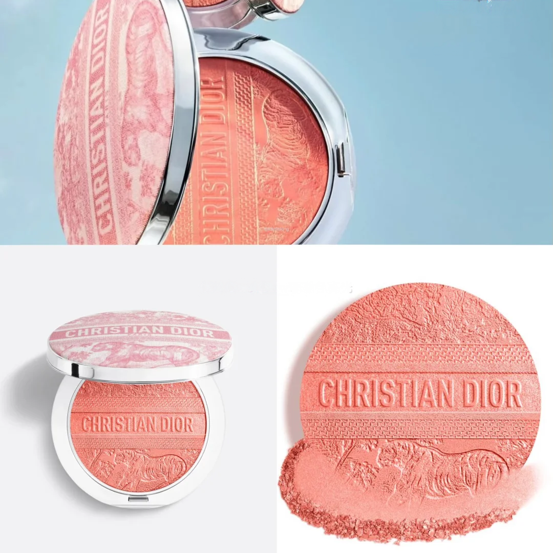 DIOR FOREVER Soft Bronzing Powder with a Luxurious Touch, Limited Edition.