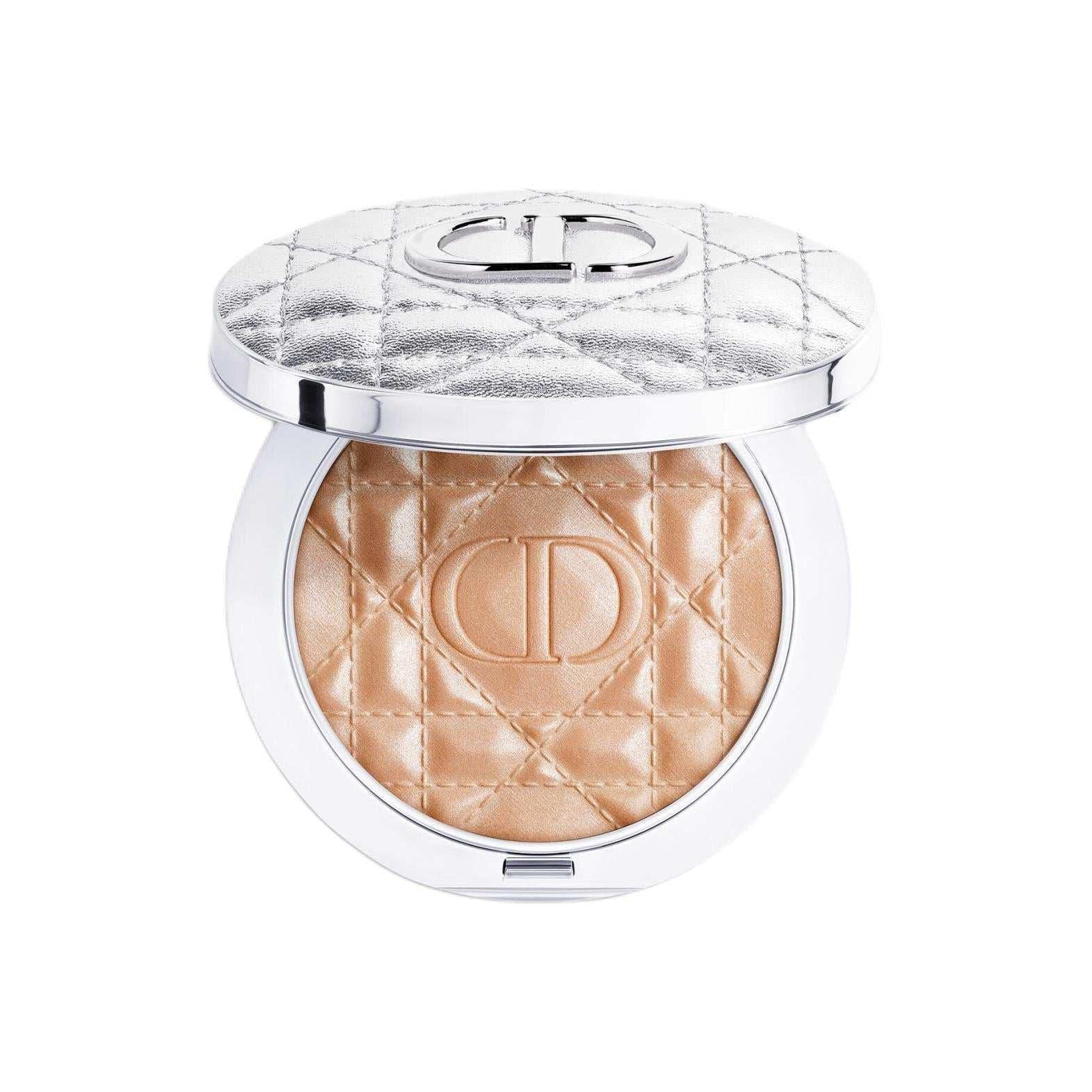 علبة بودرة هايلايت DIOR Powder Highlight فضية أنيقة مع شعار CD وهدايا عيد ميلاد رائعة