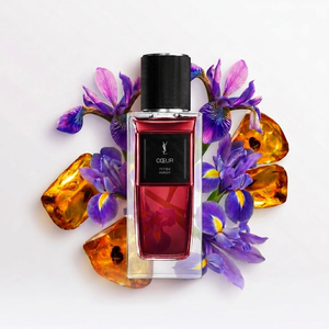 قارورة عطر COEUR مع زهور السوسن وقطع العنبر